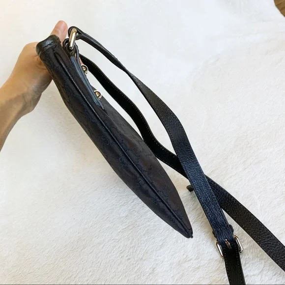 NWT Authentic Gucci Nylon GG Swing Messenger Bag​ Dark Brown - Picture 4 of 6